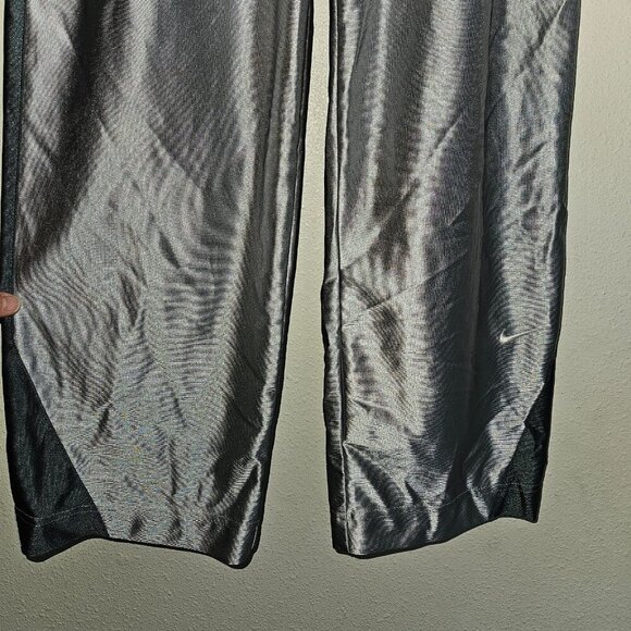 NIKE Athletic Pants Silver Gray Drawstring Waist Ankle Zipper Youth Medium 10-12 - Picture 3 of 13